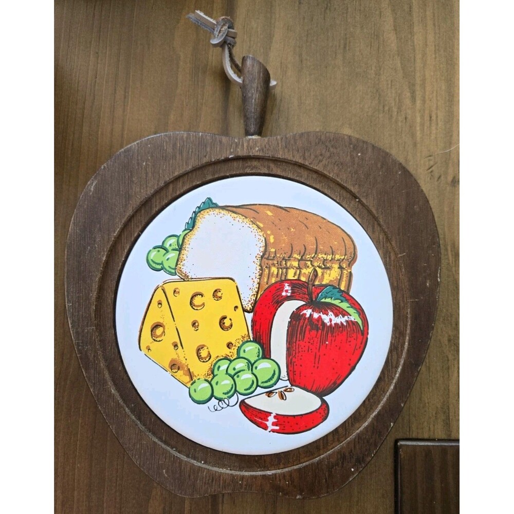 VTG House of Lloyd apple-shaped wooden cheese board wall plaque Trivet Coaster
